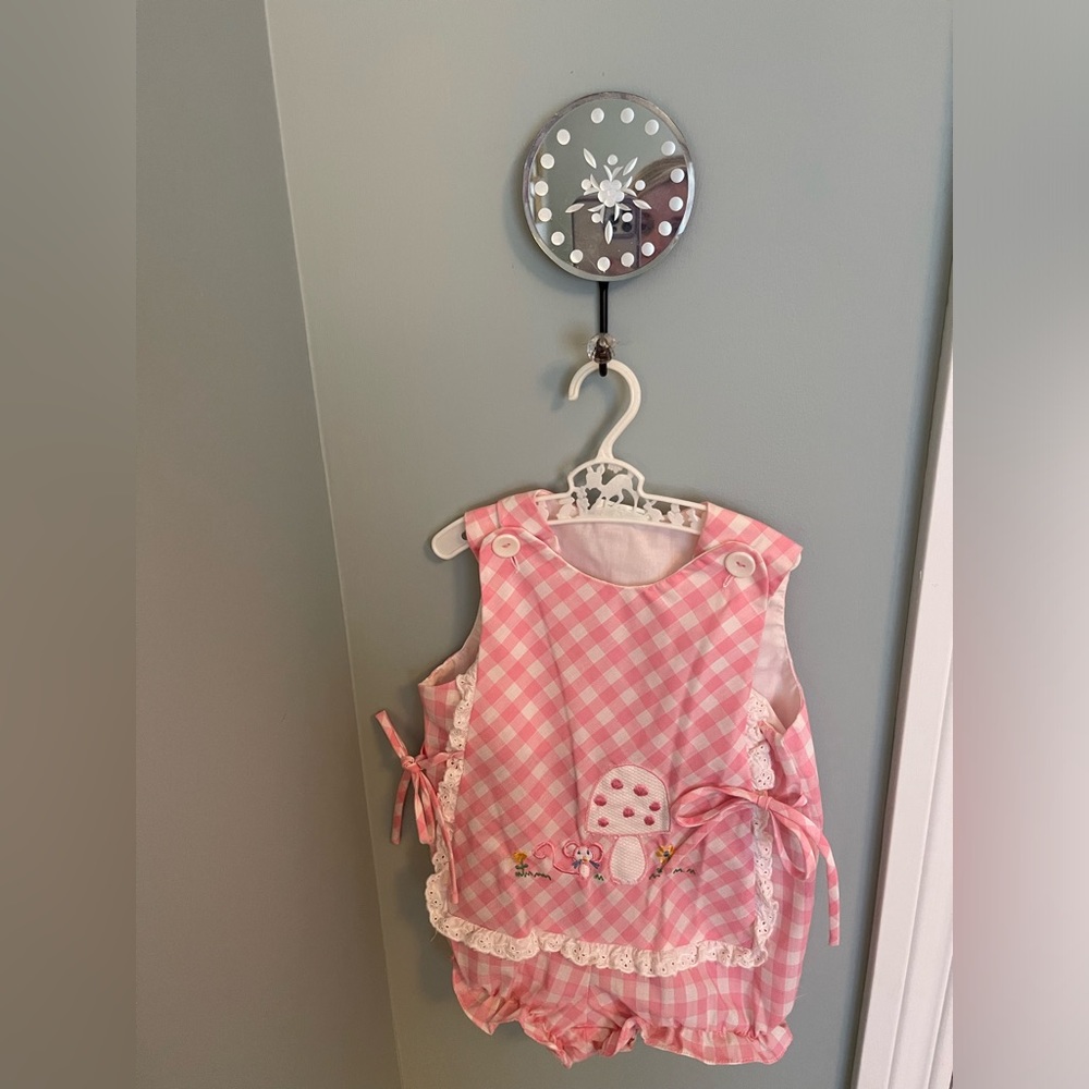 Vintage 1970s “Merry Mites” baby romper. Smoke Free Home